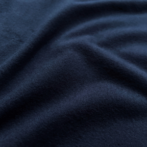 Flanela bawełniana – ciepła tkanina na pościel i odzież